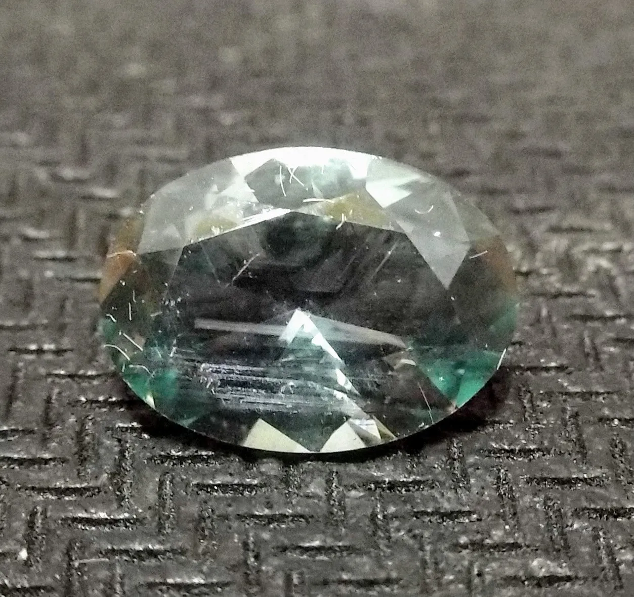 2.41ct OCEAN BLUE MONTANA SAPPHIRE W SLIGHT HINTS OF GREEN