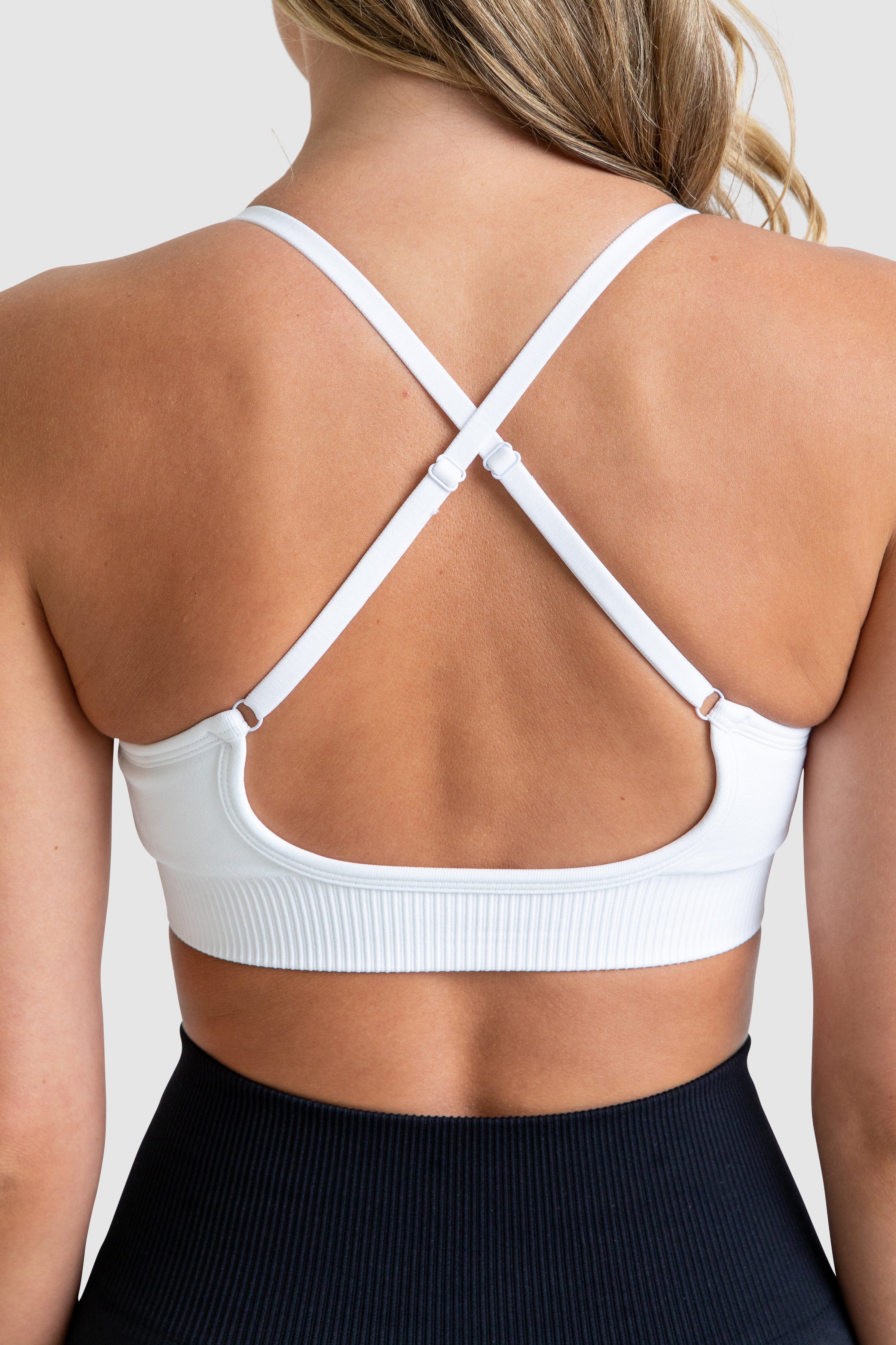 Impact Solid Crop - White